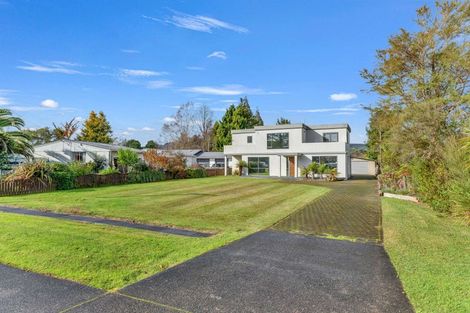 Photo of property in 4 Willow Avenue, Hannahs Bay, Rotorua, 3010