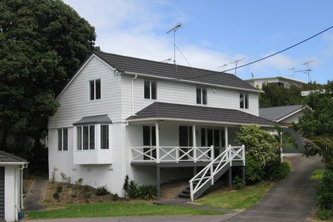 Photo of property in 2/2 Heathcote Road, Castor Bay, Auckland, 0620