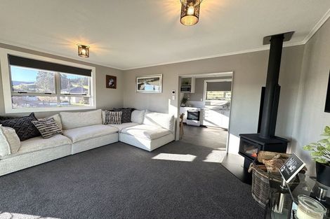 Photo of property in 38 Saint Catherine Street, Kaitangata, 9210
