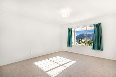Photo of property in 22 Rimu Terrace, Waikawa, Picton, 7220