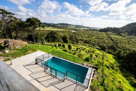 Photo of property in 193 Pinchgut Road, Kaukapakapa, 0873