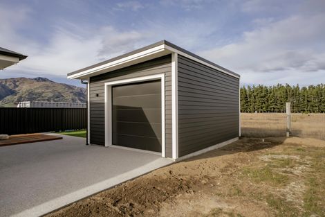 Photo of property in 105 Burdon Loop, Lake Hawea, 9382