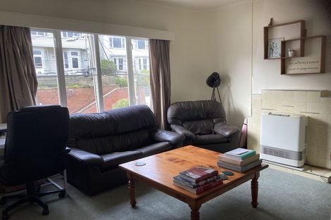 Photo of property in Hamilton Flats, 9u4 Hawker Street, Mount Victoria, Wellington, 6011