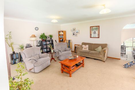 Photo of property in 16 Flanagan Road, Drury, 2113