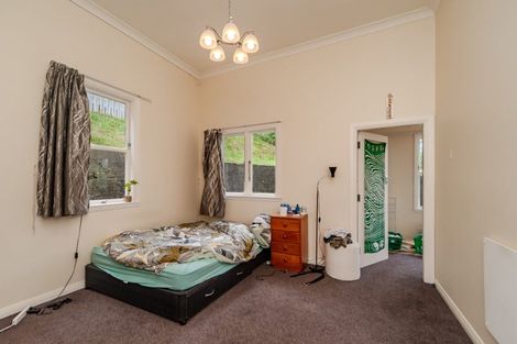 Photo of property in 1/126 The Parade, Island Bay, Wellington, 6023