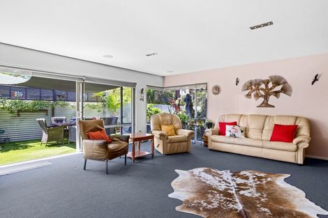 Photo of property in 6 Park Road, Greenmeadows, Napier, 4112