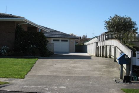 Photo of property in 1 Mcilwaine Place, Marton, 4710