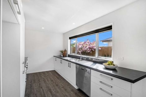 Photo of property in 14 Saint Adela Place, Woolston, Christchurch, 8062