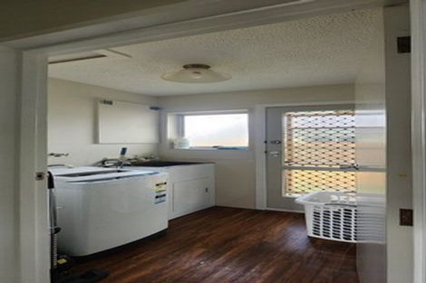 Photo of property in 50 Chipping Lane, Redwood, Christchurch, 8051