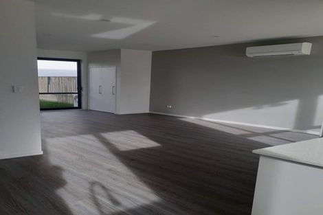 Photo of property in 16 Karoro Road, Flat Bush, Auckland, 2019