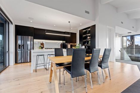 Photo of property in 30 Caroline Heights, Omaha, 0986