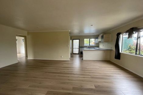 Photo of property in 6 Marlene Avenue, Te Atatu South, Auckland, 0610