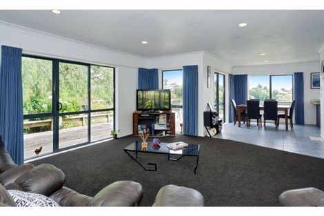 Photo of property in 12 Kiri Place, Te Puke, 3119