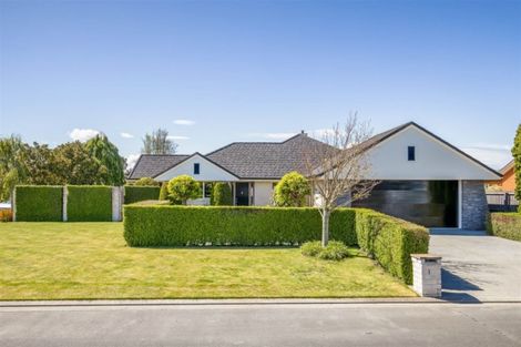 Photo of property in 10 Cathcart Crescent, Prebbleton, 7604