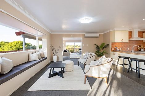 Photo of property in 11 Houhere Place, Pukete, Hamilton, 3200