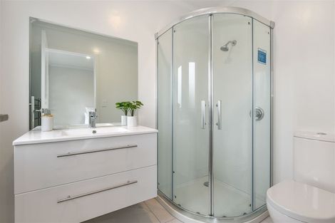 Photo of property in 12u4 Scotland Place, Hillcrest, Hamilton, 3216