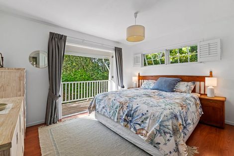 Photo of property in 3 Awaruku Road, Torbay, Auckland, 0630