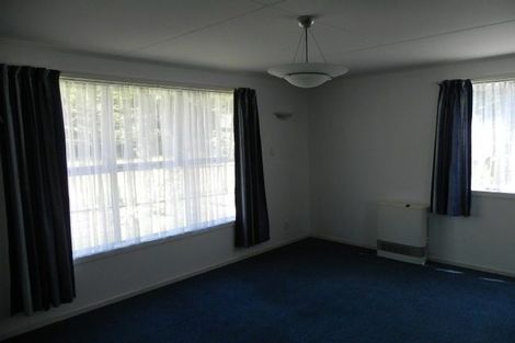 Photo of property in 46 Speargrass Grove, Timberlea, Upper Hutt, 5018