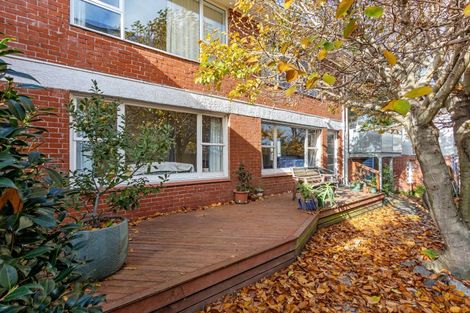 Photo of property in 2/19 Newbridge Place, Ilam, Christchurch, 8041