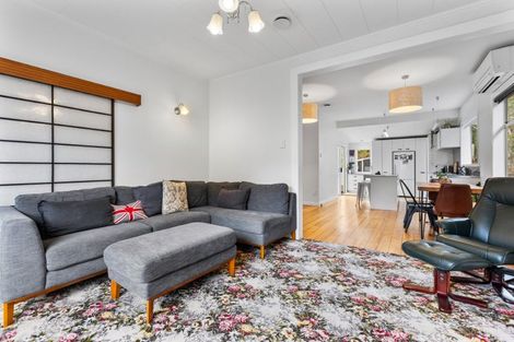 Photo of property in 13 Bracken Street, New Plymouth, 4310