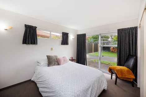 Photo of property in 52 Kentucky Way, Awapuni, Palmerston North, 4412