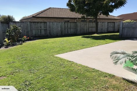 Photo of property in 2 Sophies Way, Papamoa Beach, Papamoa, 3118