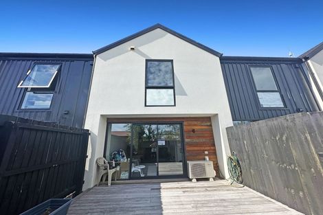 Photo of property in 15/27 New Brighton Road, Shirley, Christchurch, 8061