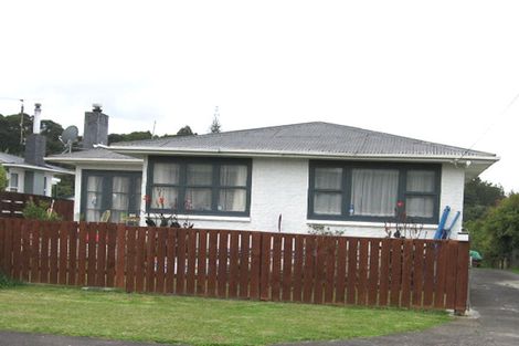 Photo of property in 22 Huruhuru Road, Massey, Auckland, 0614