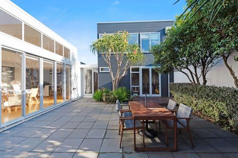 Photo of property in 10 Boardwalk Lane, Seatoun, Wellington, 6022