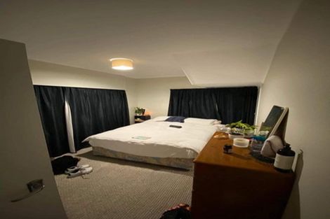 Photo of property in 23 Huntingdon Street, Northland, Wellington, 6012