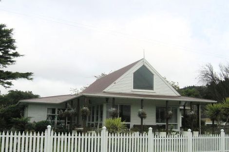 Photo of property in 3 Kapuranga Grove, Stokes Valley, Lower Hutt, 5019