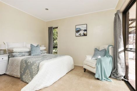 Photo of property in 17 Frank Evans Place, Henderson, Auckland, 0610