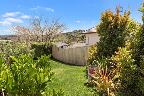 Photo of property in 6 Stephanie Close, Glenfield, Auckland, 0629