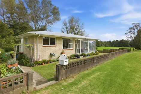 Photo of property in 7 Seymour Street, Waitara, 4320