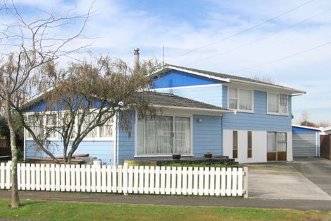 Photo of property in 52 Mears Road, St Andrews, Hamilton, 3200