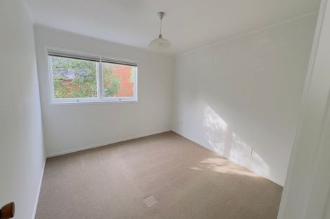 Photo of property in 247 Forrest Hill Road, Forrest Hill, Auckland, 0620
