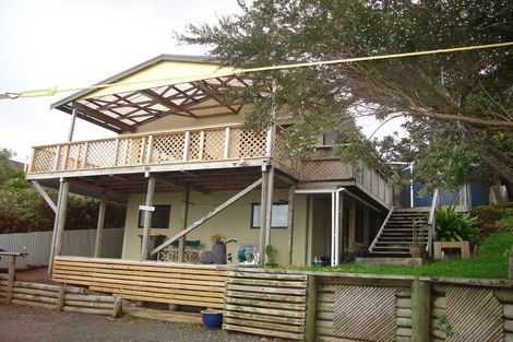 Photo of property in 12 Ozone Road, Stanmore Bay, Whangaparaoa, 0932