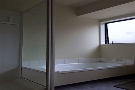Photo of property in 27 Cardigan Bay Place, Addington, Christchurch, 8024