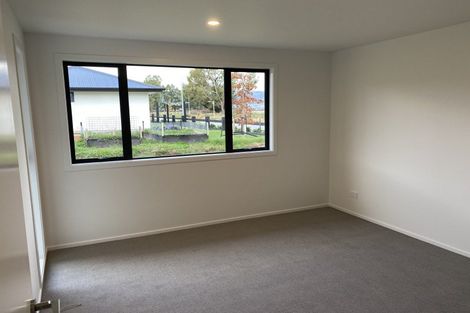 Photo of property in 2 Magpie Place, Lake Hawea, Wanaka, 9382