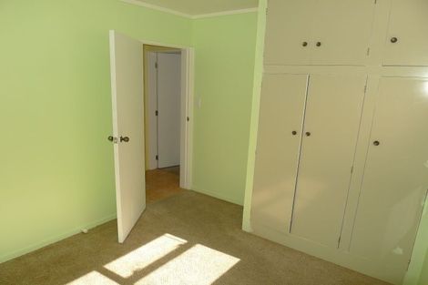 Photo of property in 2 Winara Avenue, Waikanae, 5036