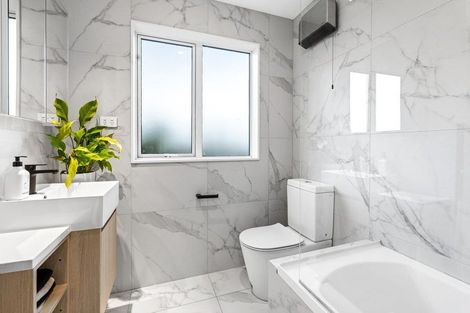 Photo of property in 3/4 Jutland Road, Hauraki, Auckland, 0622