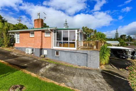 Photo of property in 450 Don Buck Road, Massey, Auckland, 0614