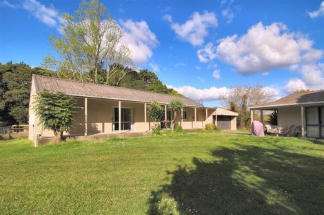 Photo of property in 186 Great North Road, Te Kamo, Kamo, 0185