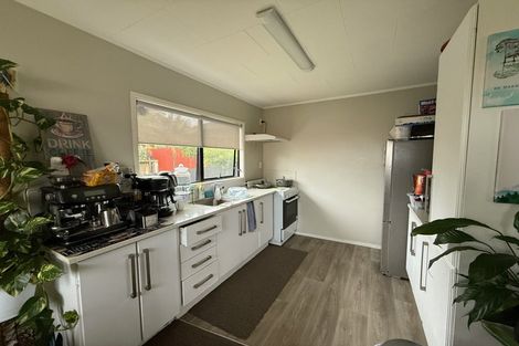 Photo of property in 1/23 Blacklock Avenue, Henderson, Auckland, 0612