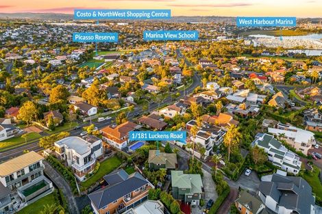 Photo of property in 181 Luckens Road, West Harbour, Auckland, 0618