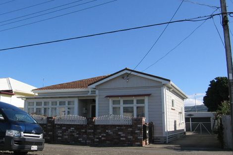 Photo of property in 25 Aurora Street, Petone, Lower Hutt, 5012