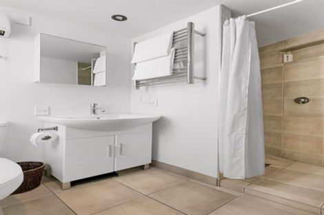 Photo of property in 11 Campbell Road, Mount Maunganui, 3116