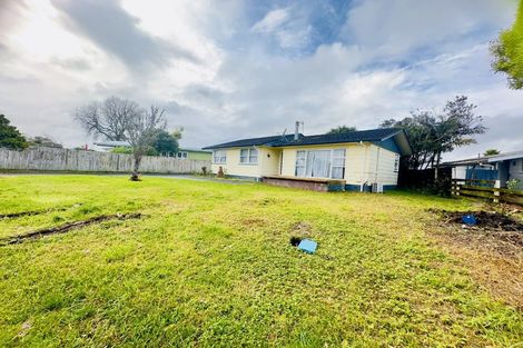 Photo of property in 16 Cargill Street, Papakura, 2110