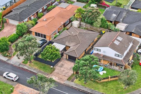Photo of property in 2/19 Sailfish Drive, West Harbour, Auckland, 0618
