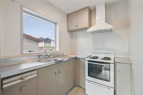 Photo of property in 30a Hooker Avenue, Bryndwr, Christchurch, 8053